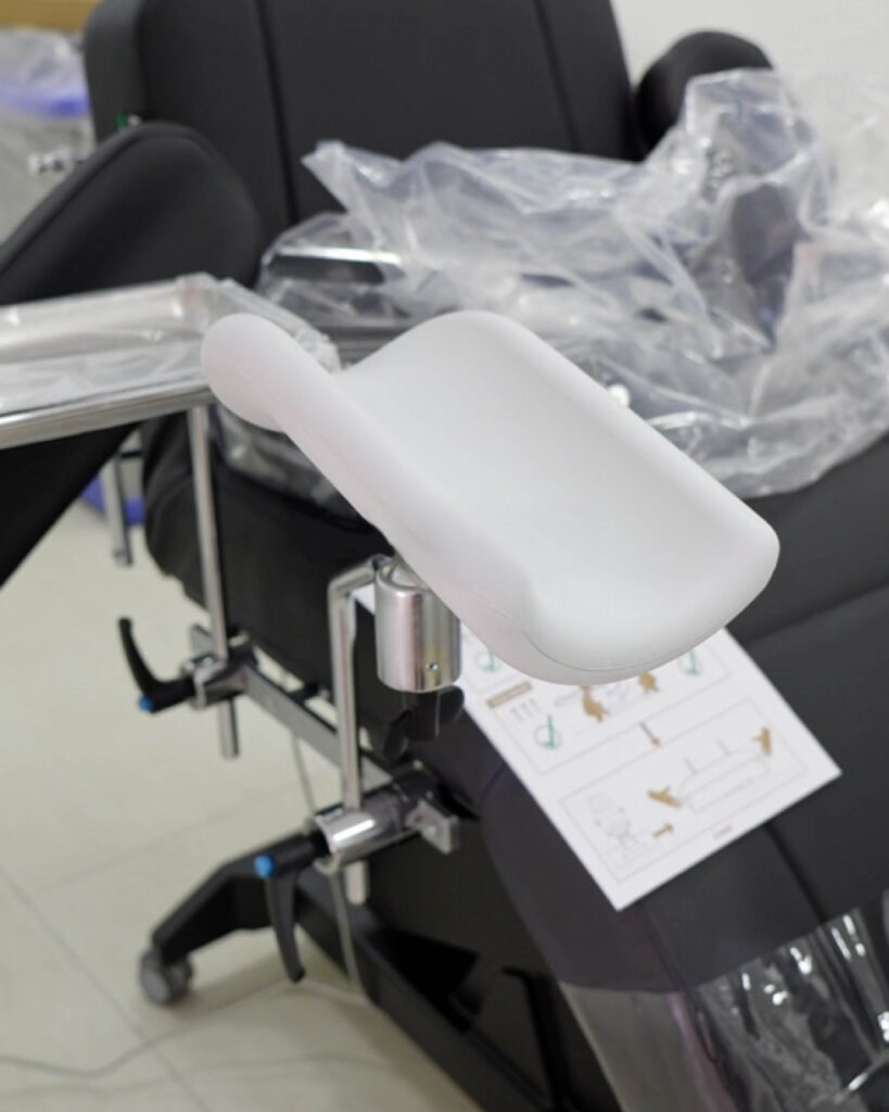 Thigh supports couple - gynaecology Lemi